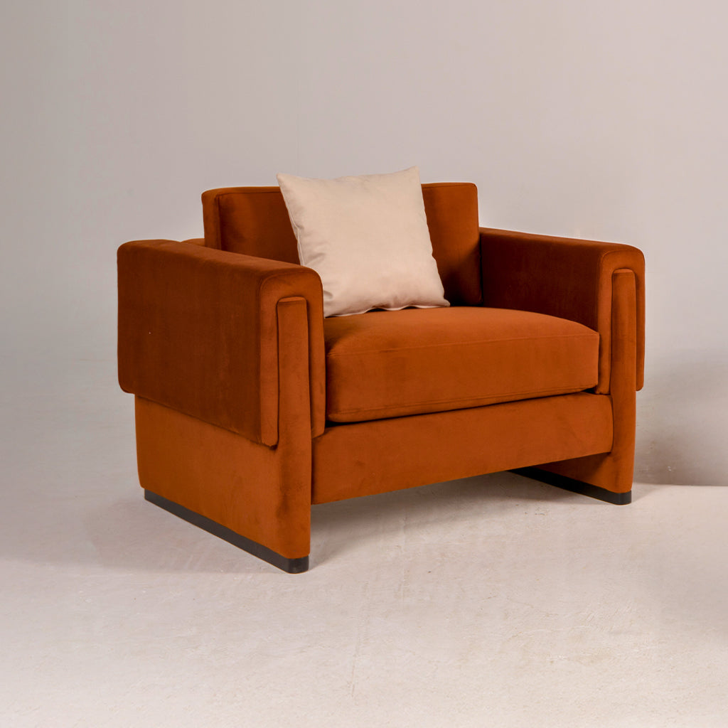 Romicapo Chair