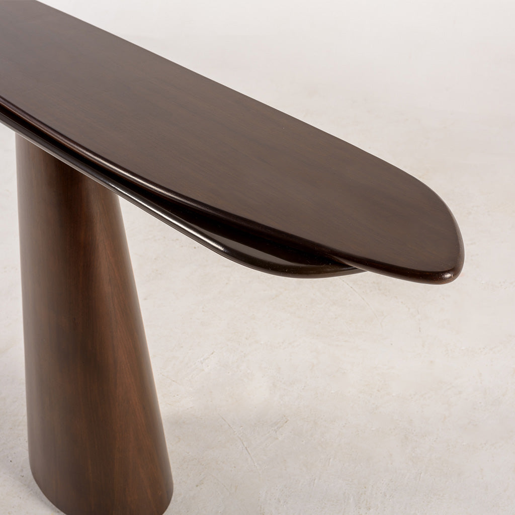 Sleek Console